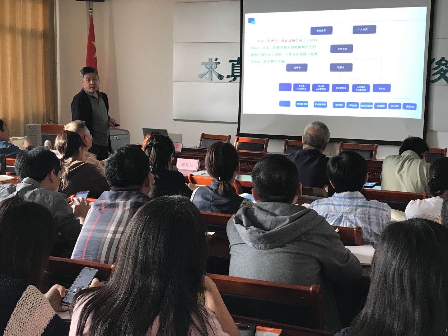 a875dab0c20f4947828d7375c6fc4735.jpg c9270e89efd197a19a9ee286b112350.jpg